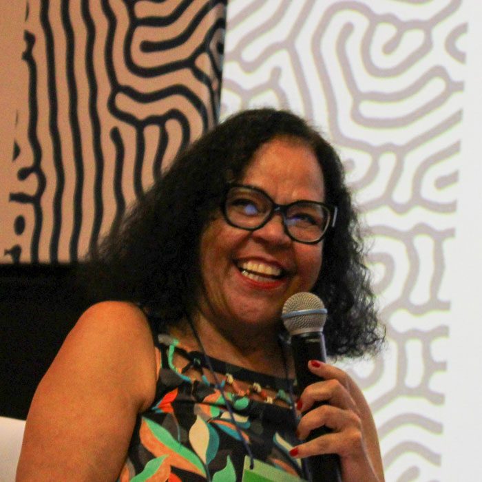 Profa. Dra. Monica C Miranda